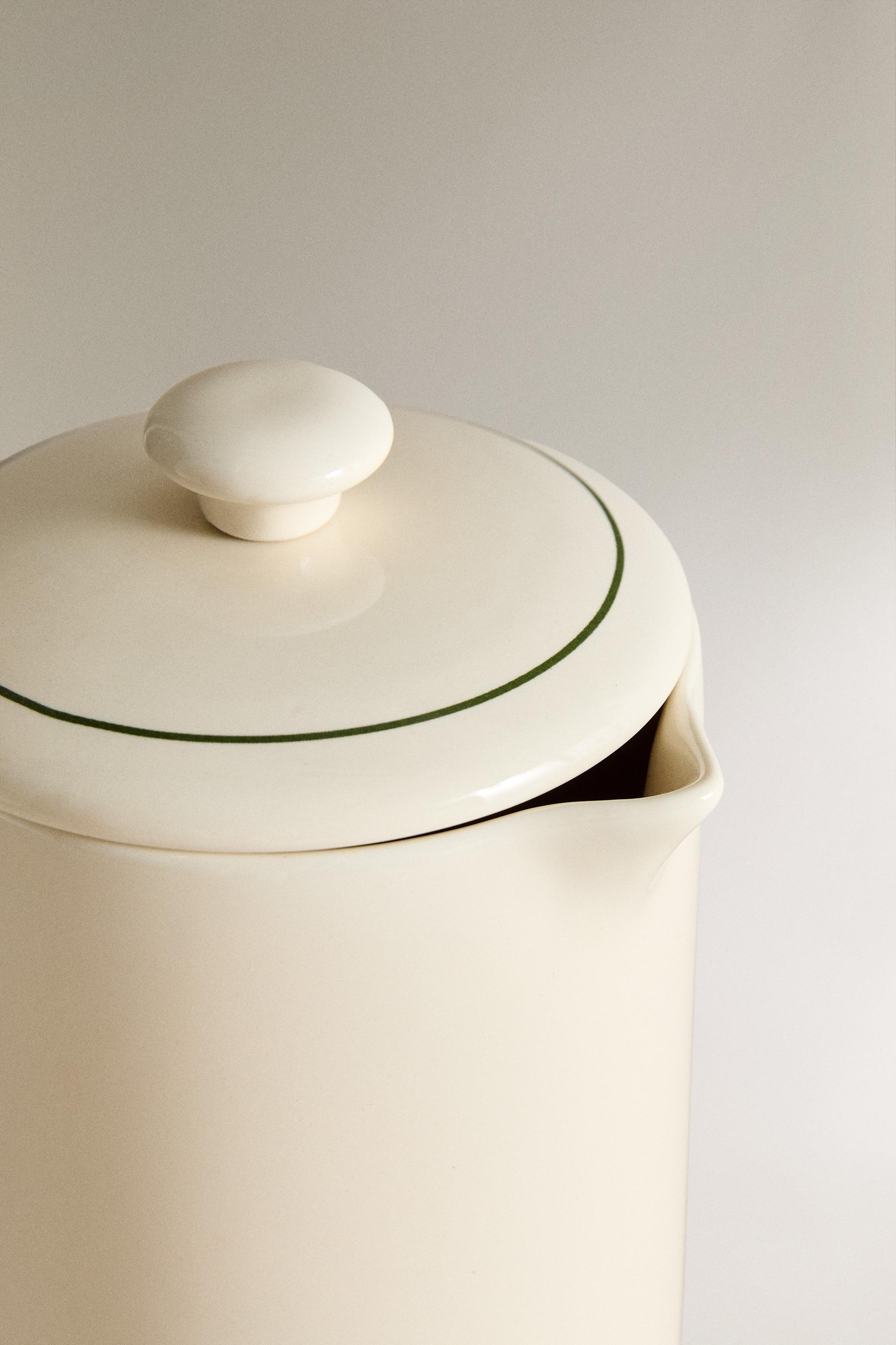 FRENCH PRESS COFFEE MAKER
